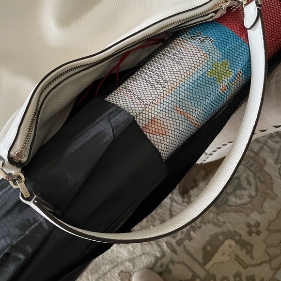 Kate spade white shoulder bag w pink lining - Picture 8 of 8